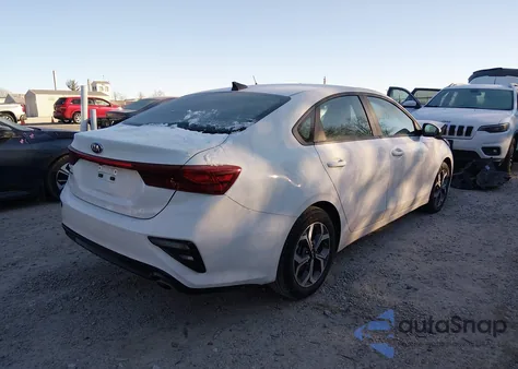 2020 Kia Forte Lxs z USA, uszkodzony, nr VIN 3KPF24AD0LE220165